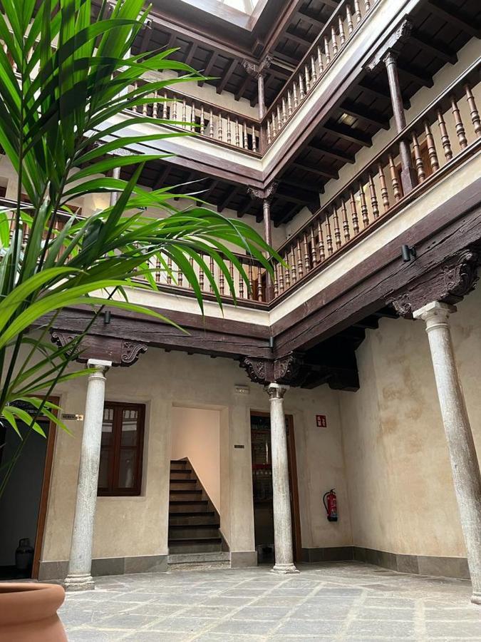 Mercader De Sedas Hotel