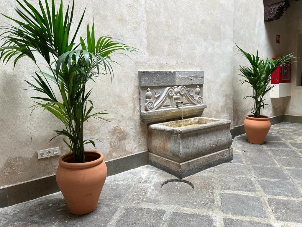Mercader De Sedas Hotel
