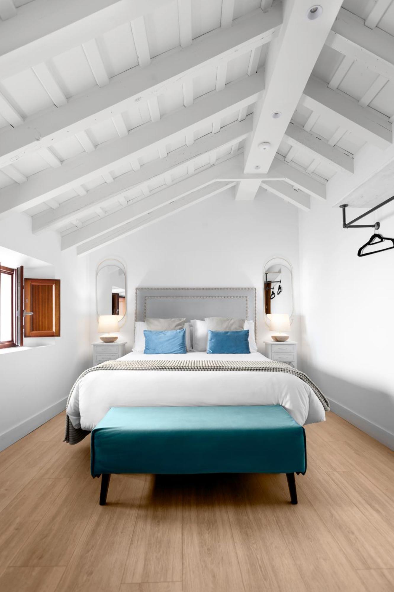 Mercader De Sedas Hotel