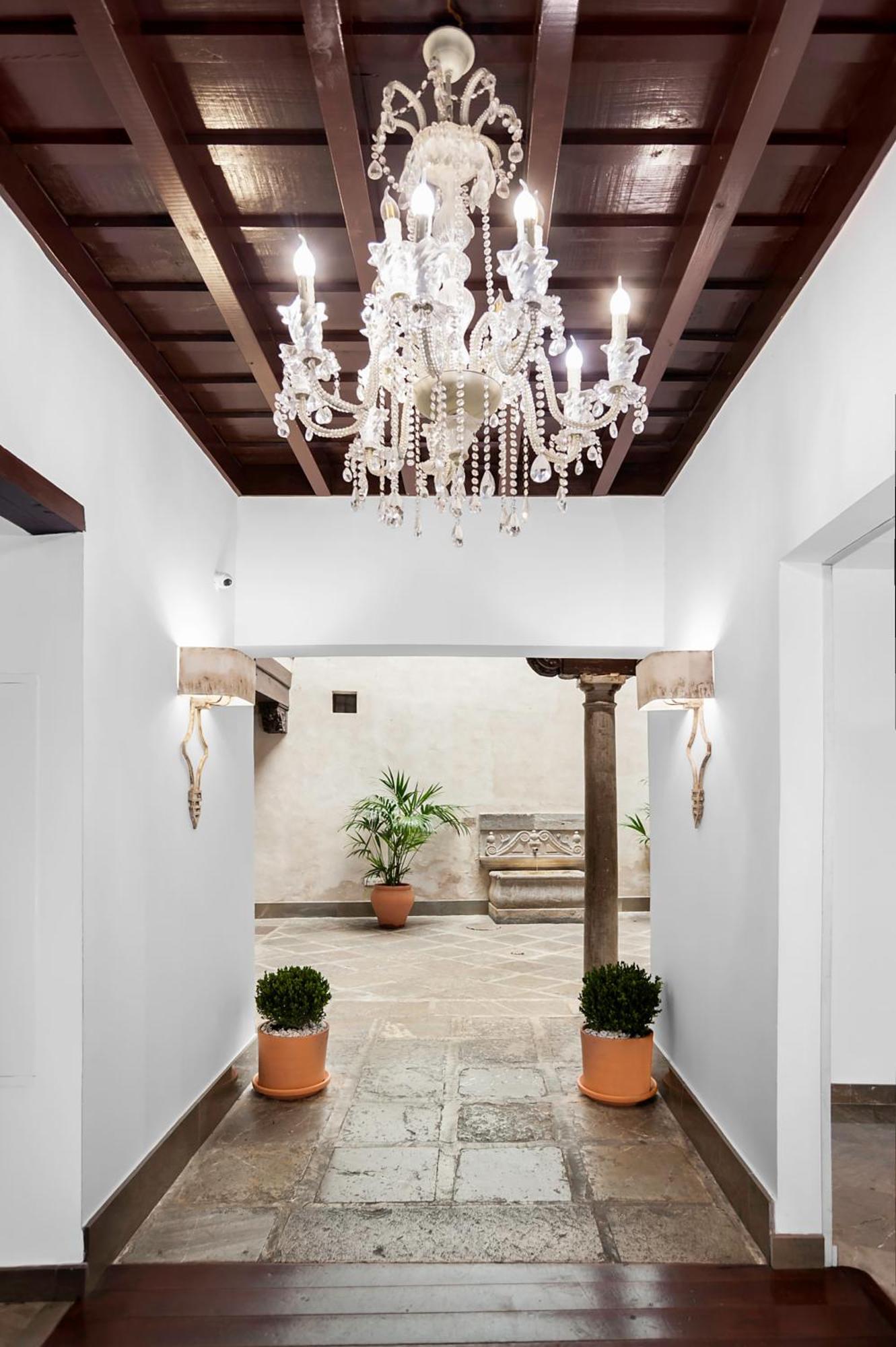 Hotel Mercader De Sedas