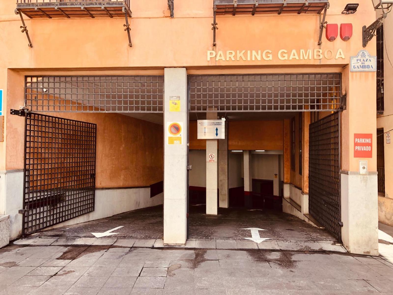 Mercader De Sedas Granada