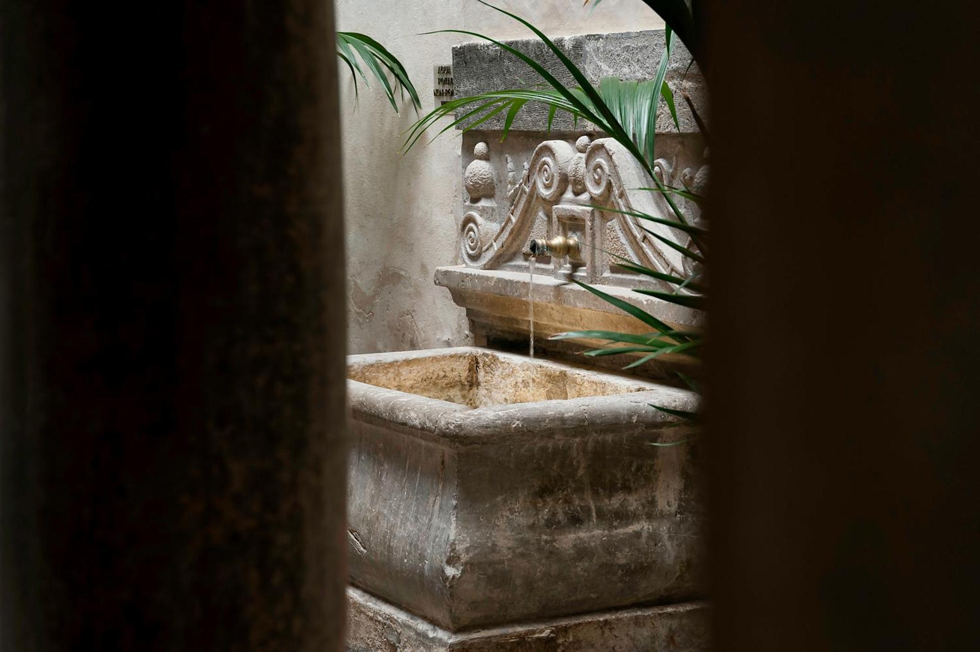 Mercader De Sedas Granada
